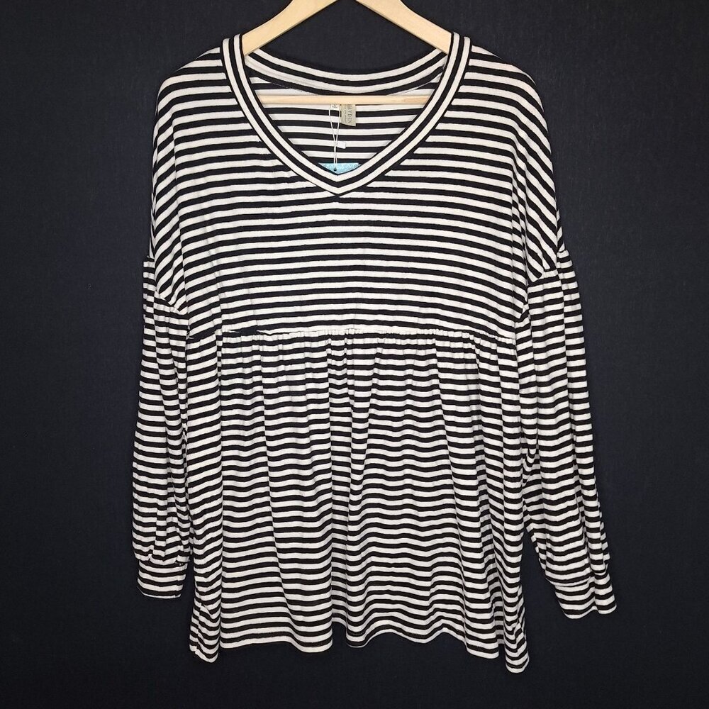 NWT Hayden OZ Fleece Babydoll Relaxed Fit Shirt Size M/L Soft Warm Cozy Casual